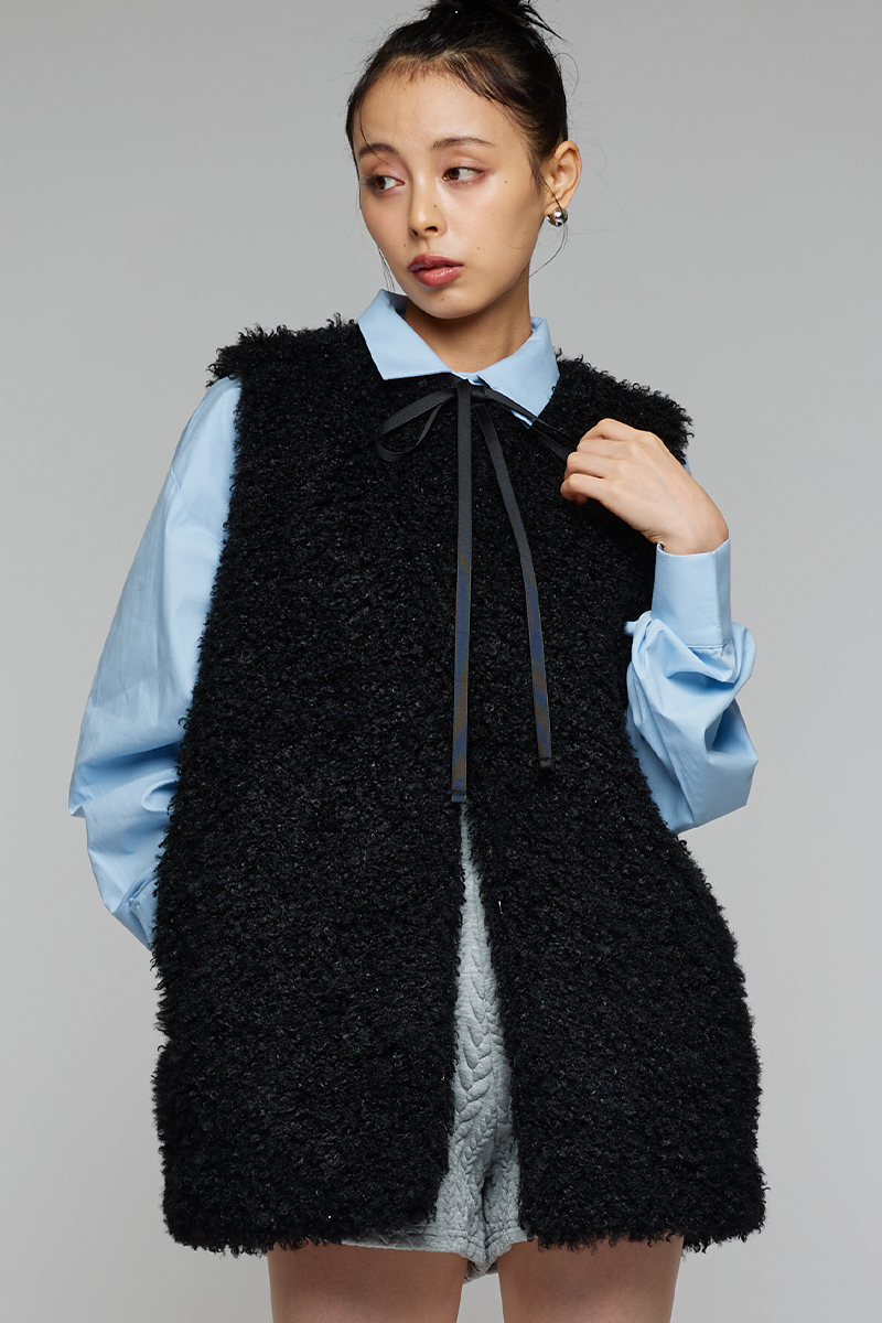 フェイクファーベスト